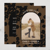 Moody Modern Floral Flat Save The Date Kaart Bruin (Voorkant / Achterkant)