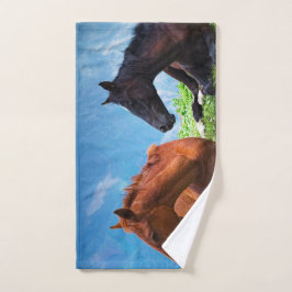 Moody Mountain Horses: Een fijne kunst reis  Handdoek