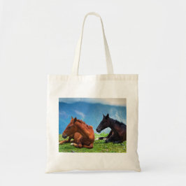 Moody Mountain Horses: Een fijne kunst reis  Tote Bag