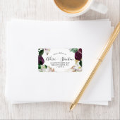 Moody Paarse Blooms Wedding RSVP Adresetiketten Etiket (Insitu)