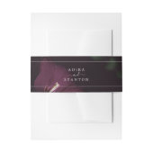 Moody Paarse Blooms Zwart Patroon Bruiloft Uitnodigingen Wikkel (Voorkant Voorbeeld)