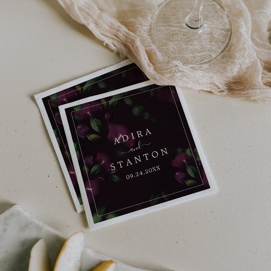 Moody Paarse Blooms | Zwarte Patroonbruiloft Servet