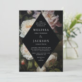 Moody Peony Roos Floral bruiloft uitnodiging (Staand voorkant)