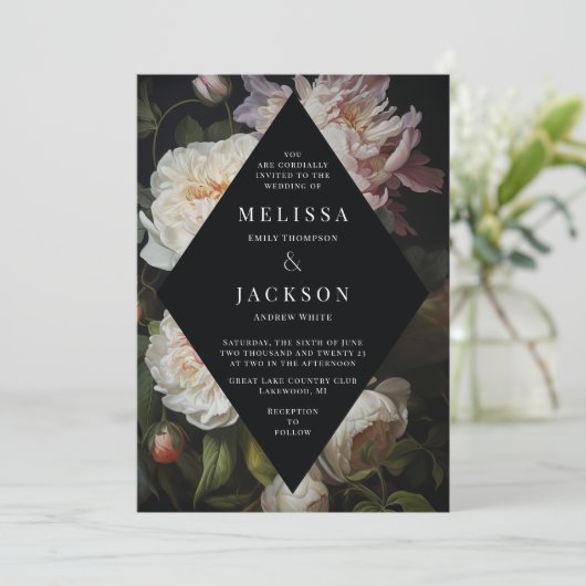 Moody Peony Roos Floral bruiloft uitnodiging (Staand voorkant)