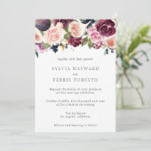 Moody Plum Floral en Fig Wedding Kaart (Staand voorkant)