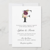 Moody Plum Floral Monogram Wedding Kaart (Voorkant)