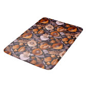 Moody poppies on black pattern badmat (Gekanteld)