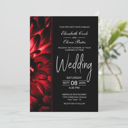 Moody Red Floral Wedding Kaart (Staand voorkant)