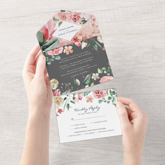 Moody Roos | Romantische lente-Floral bruiloft All In One Uitnodiging (Afscheurbaar)