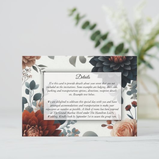 Moody Rustic Fall Florals Wedding Informatiekaartje (Staand voorkant)