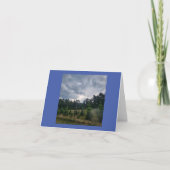 Moody sky en pines kaart (Voorkant)