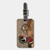 Mooi aanraakmoment tussen houten eenden bagagelabel (Voorkant verticaal)