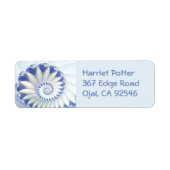 Mooi blauw en wit Zee Shell Fine Fractal Art Etiket (Voorkant)