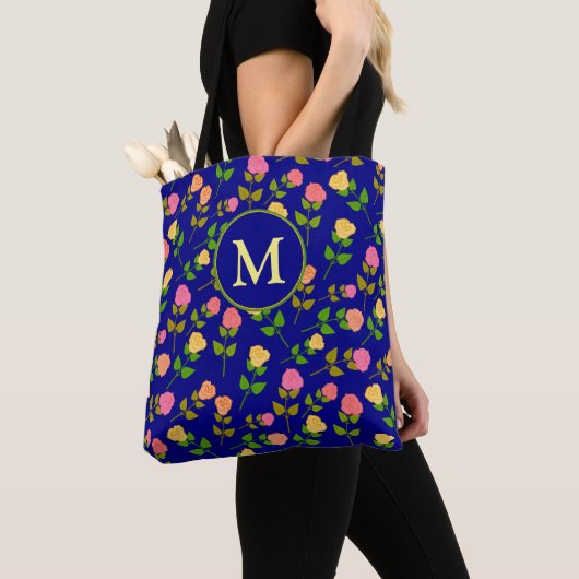 Mooi Blauwe Roos Patroon Monogram Tote Bag (Dichtbij)