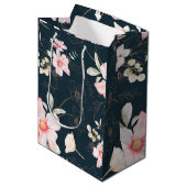 Mooi Blush Bloemen Patroon Blauw Medium Cadeauzakje (Voorkant Gekanteld)