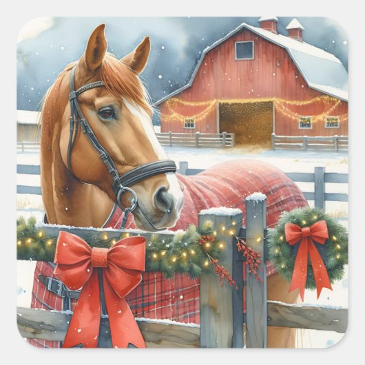 Mooi bruin paard bij een feestelijke kerststal vierkante sticker (Voorkant)