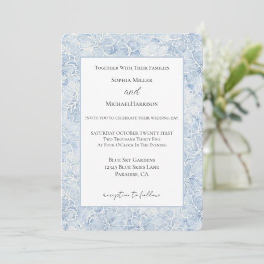 Mooi Chic Blauw Witte Bloemen Bruiloft Kaart (Staand voorkant)