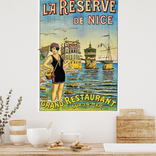 Mooi, Frankrijk, vrouw in een zwempak op het stran Poster (Keuken)