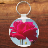 Mooi hemels Roos rood tegen blauw Sleutelhanger (Voorkant)