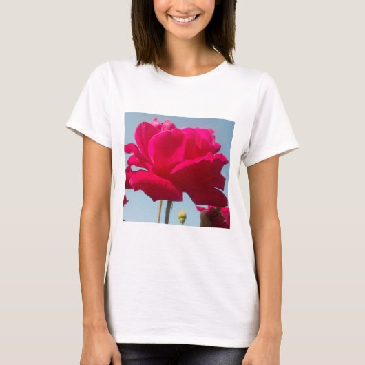 Mooi hemels Roos: rood tegen blauw T-shirt (Voorkant)