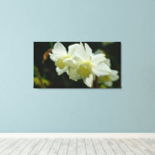 Mooi in het wit canvas afdruk (Insitu (Houten vloer))