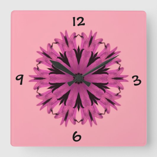 Mooi in roze vierkante klok (Voorkant)