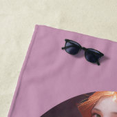 Mooi jong meisje van roze bloemen portret strandlaken (In situ)