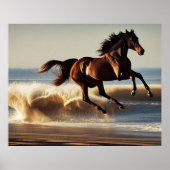 mooi kastanjepaard op het strand poster (Voorkant)