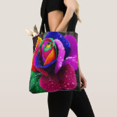 Mooi kleurrijk regenboogRoos Tote Bag (Dichtbij)