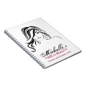 Mooi meisje met golvend haar en van de Make-up Notitieboek (Rechterzijde)