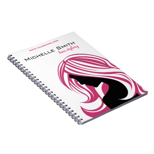 Mooi meisje met het roze brandmerken van notitieboek (Rechterzijde)