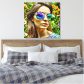 Mooi Meisje met Zonnebril Reflectie Bloemen Canvas Afdruk (Insitu (Slaapkamer))