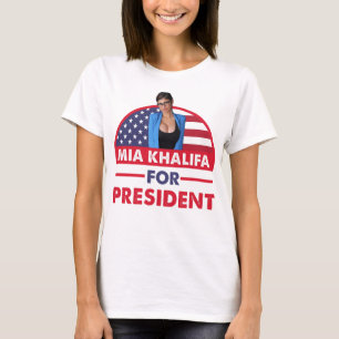 Mooi model Mia Khalifa Geweldige voor filmventilat T-shirt