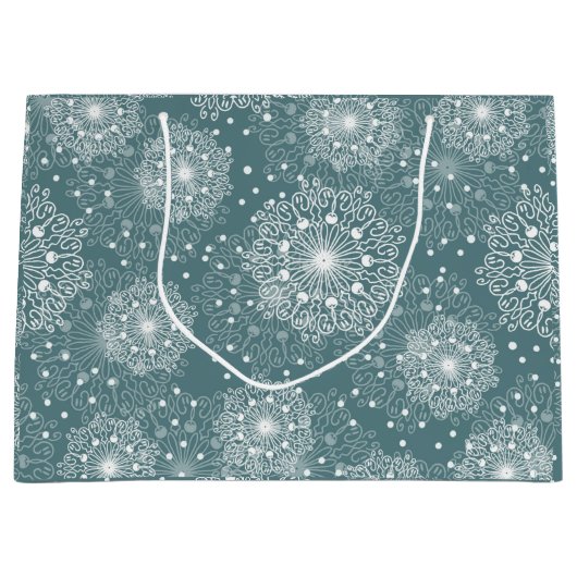 mooi omslagpapier met sneeuwvlokken in de winter groot cadeauzakje (Voorkant)