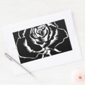 Mooi roos in zwart wit rechthoekige sticker (Envelop)
