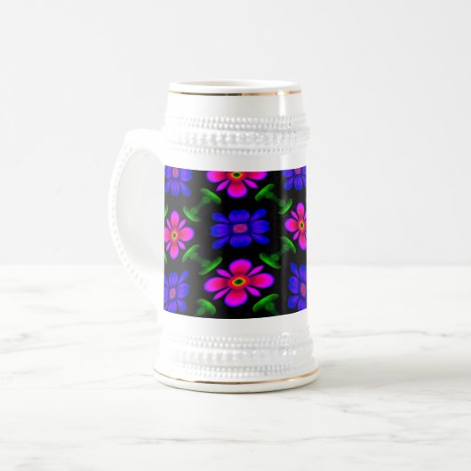 Mooi roze bloemen patroon bierpul (Voorkant links)