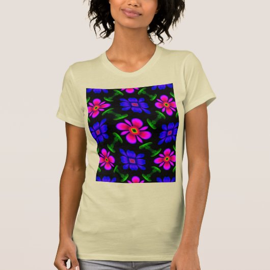 Mooi roze bloemen patroon t-shirt (Voorkant)