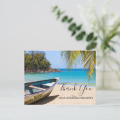 Mooi tropisch strand met een rowboot bedankt briefkaart (Staand voorkant)