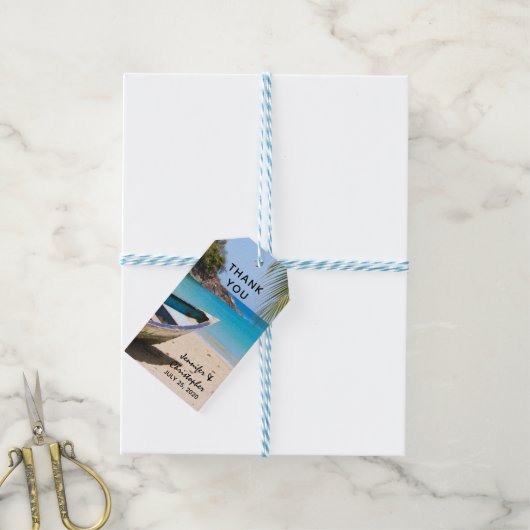 Mooi tropisch strand met een rowboot bedankt cadeaulabel (Met Touw)