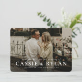 Mooi uitgevoerde simpele save the date fotokaart (Staand voorkant)