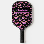 Mooi Vlinderpatroon Monogram Naam Roze Pickleball Paddle (Voorkant)