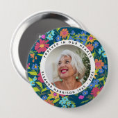 Mooi wildbloem-herdenkingsfotolijstje met tekst ronde button 4,0 cm (Voorkant /achterkant)