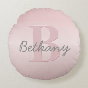 Mooie aanpasbare roze monogram & uw naam script rond kussen