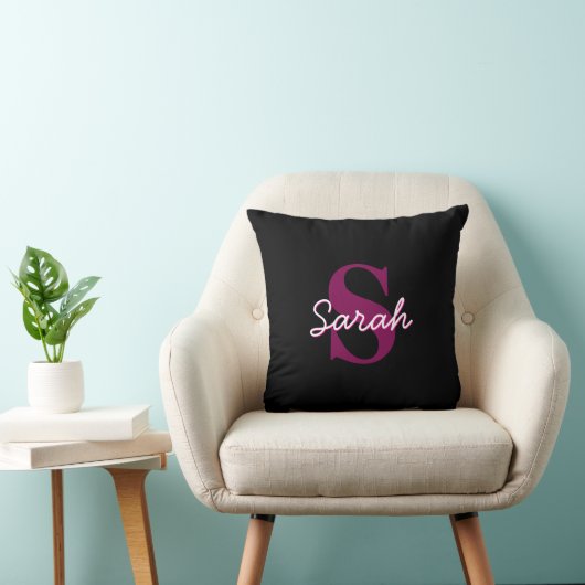 Mooie aanpasbare roze & zwarte monogram script kussen (Stoel)