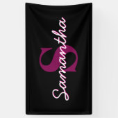 Mooie aanpasbare roze & zwarte monogram script spandoek (Verticaal)