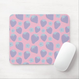 Mooie aardbeienpatroon in lila en blauw muismat