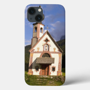 Mooie afgelegen eenzame kerk genaamd Rainui iPhone 13 Hoesje