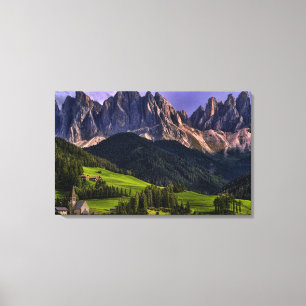 Mooie afgelegen eenzame kerk St Maddalena Canvas Afdruk