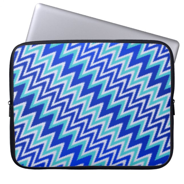 Mooie aquablauwe zigzagstrepen laptop sleeve (Voorkant)