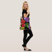 Mooie aquarel orchidee bloemen op zwart tote bag (Op model)